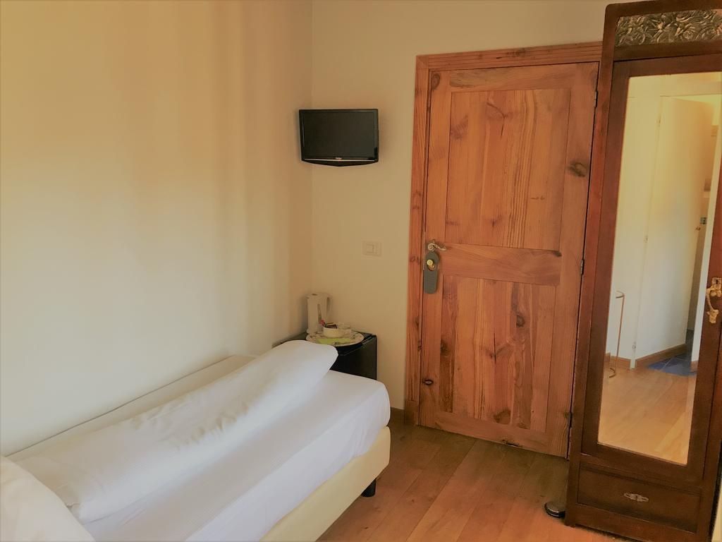 Al Corso 4 Hotell Rom Exteriör bild